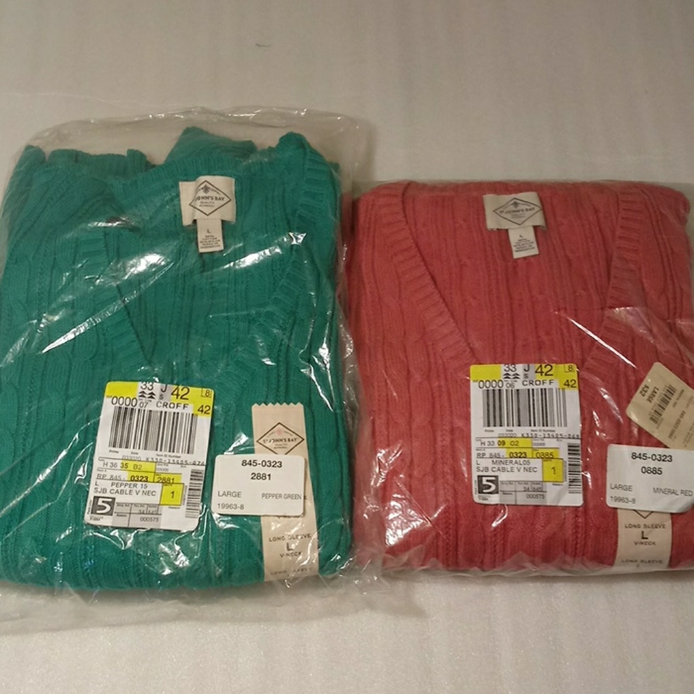 3 St John's Bay sweaters size L green and red